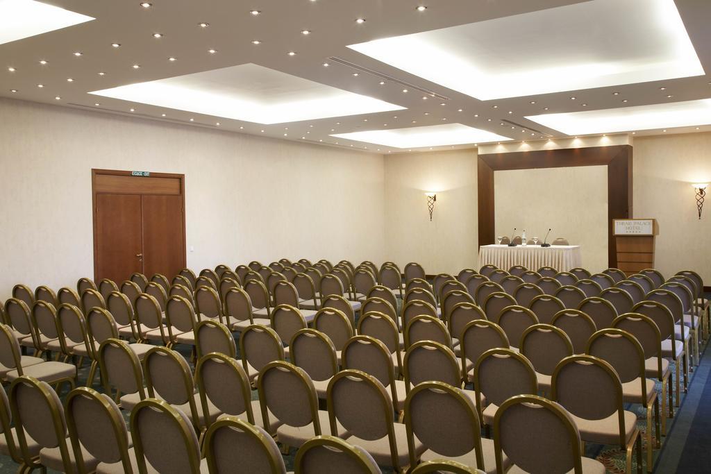 라마다 플라자 바이 윈덤 트라키 호텔 알렉산드로폴리스 외부 사진 A typical conference room